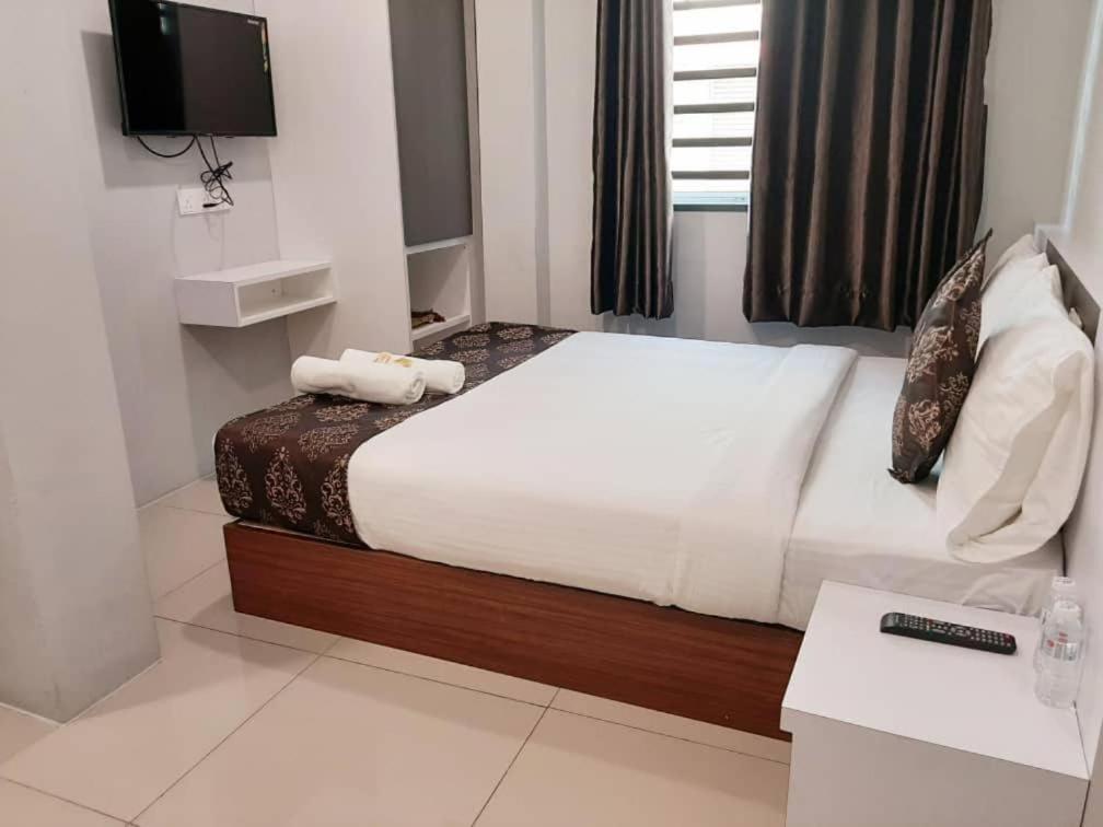 K Vila Hotel Σουνγκάϊ Πετάνι Εξωτερικό φωτογραφία