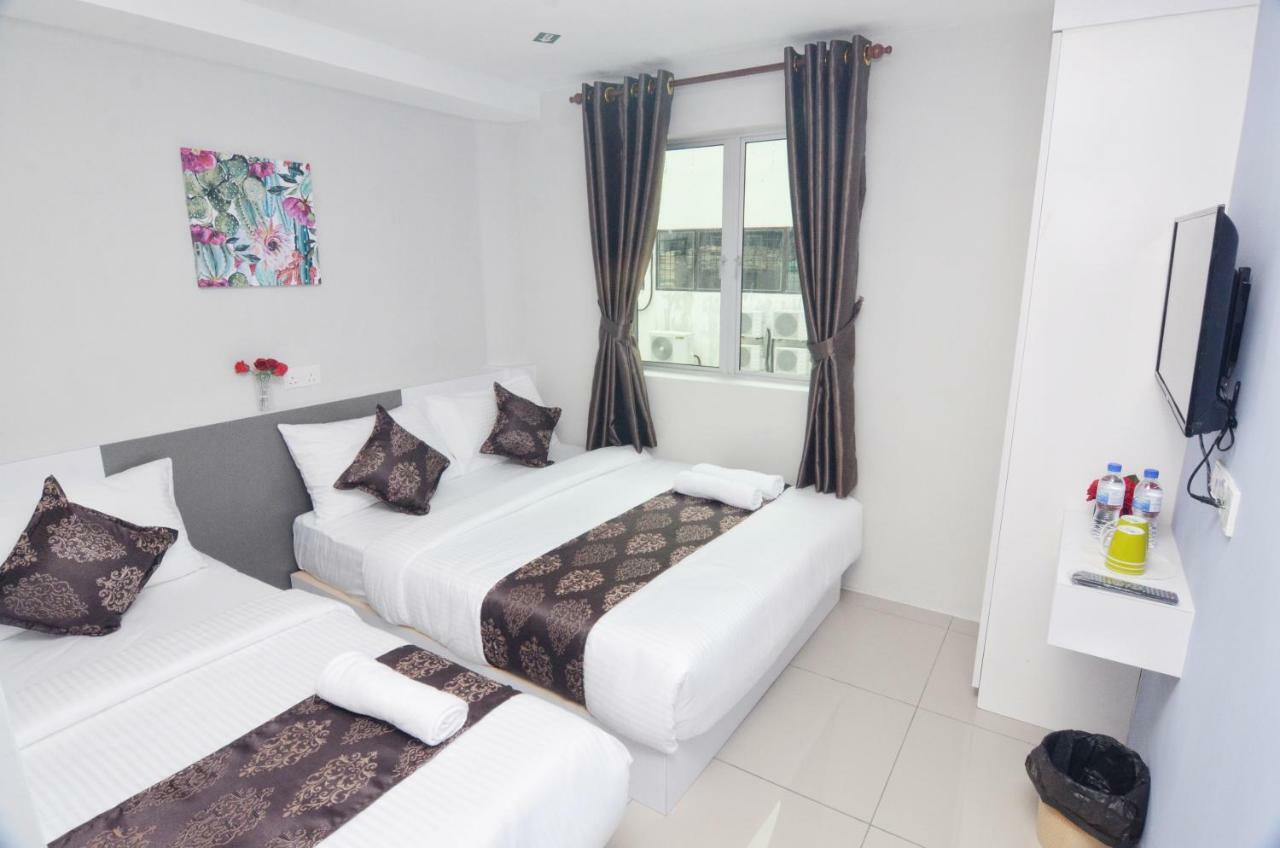 K Vila Hotel Σουνγκάϊ Πετάνι Εξωτερικό φωτογραφία